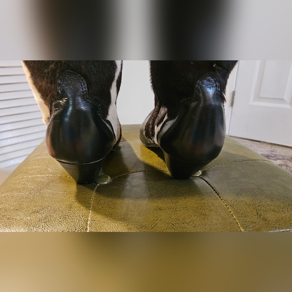 Vintage Cowhide Leather Western Boots. Black/brown/cream. Size 10 - Picture 14 of 16